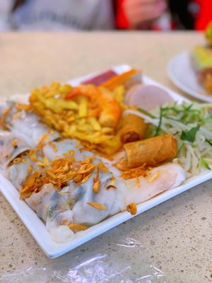 Bánh Cuôn Bún Mộc Ông Ta by null