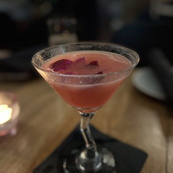 Korner 67 - Guava o lady - Cocktail Bars Near Me - Miami Lakes, Florida