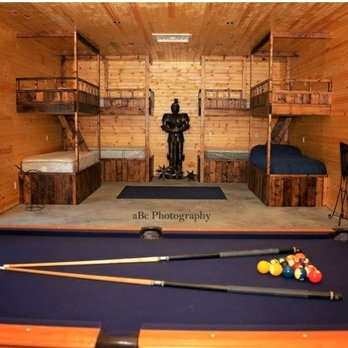 The Barn At Castle Rock - Grooms Room - Venues & Event Spaces Near Me - Trenton, Georgia The Barn At Castle Rock - Grooms Room - Venues & Event Spaces Near Me - Trenton, Georgia