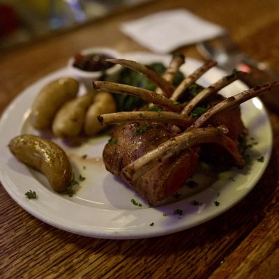 Paul Bar/Food by null