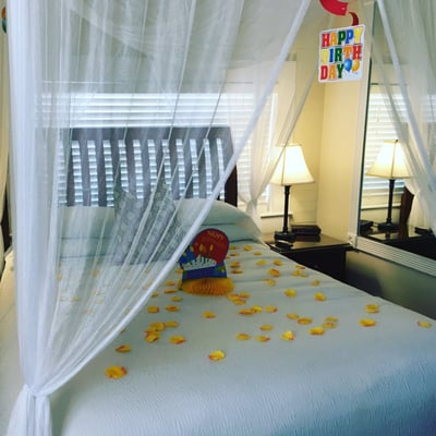 The Guesthouses at Southernmost Beach Resort – Avalon Bed and Breakfast - RECENTLY RESTORED by null