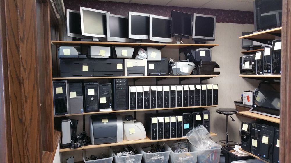 DISCOUNT COMPUTER REPAIR Updated August 2024 17 Photos 1305 4th St SW, Mason City, Iowa