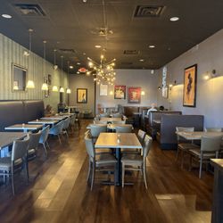 The Toast - Inside seating