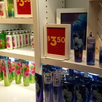 Bath & Body Works - Bath & Body Works in Southpark Mall, Charlotte - Cosmetics & Beauty Supply Near Me - Charlotte, North Carolina Bath & Body Works - Bath & Body Works in Southpark Mall, Charlotte - Cosmetics & Beauty Supply Near Me - Charlotte, North Carolina