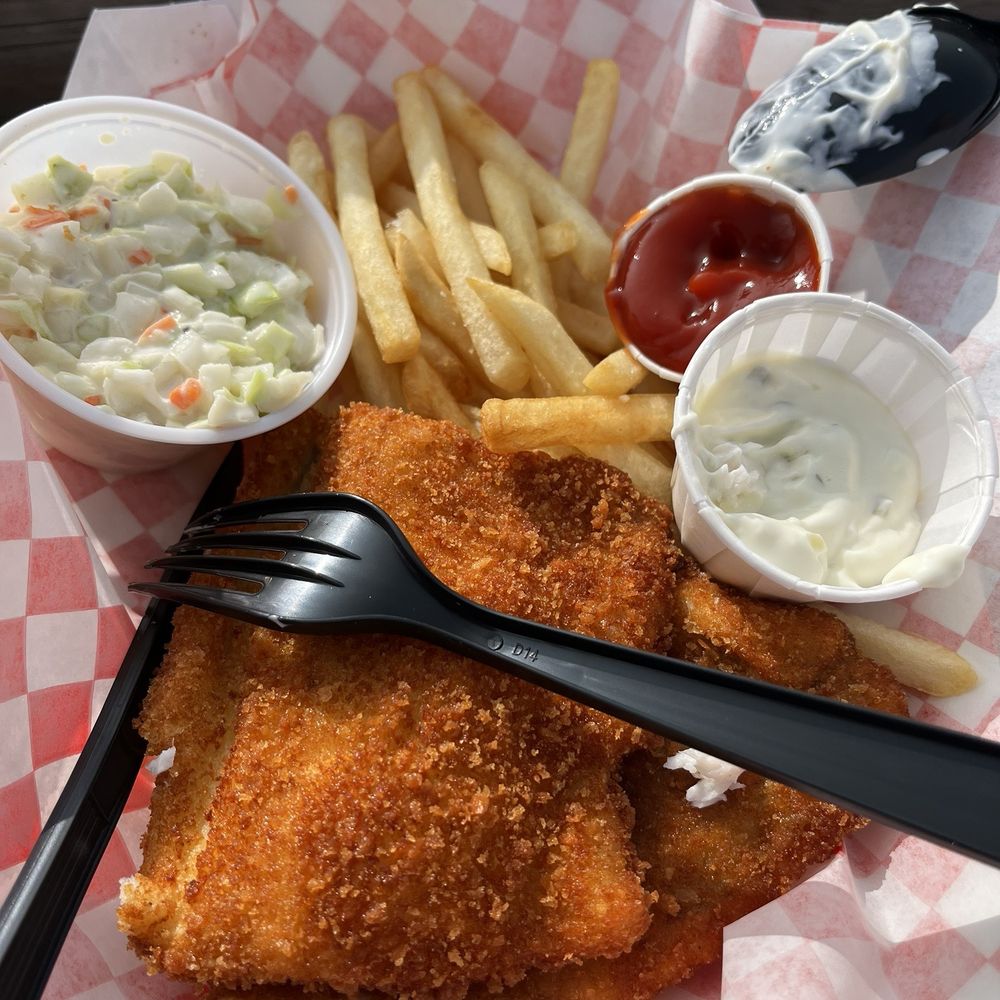 Hoops Dockside Fish And Chips - Fish and chips - Fish & Chips Near Me - Bayfield, Wisconsin