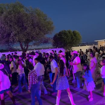 Dj Aguilar - Pack Dance floor @ my daughter's Quince - DJs Near Me Dj Aguilar - Pack Dance floor @ my daughter's Quince - DJs Near Me
