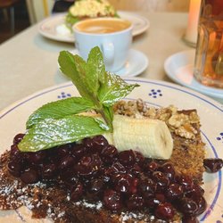 Kalaset - Banana bread. Comes with blueberry compote and maple syrup
