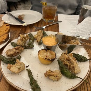 La Cuchara - Crispy Oysters and Shishido peppers - Basque Near Me - Baltimore, Maryland La Cuchara - Crispy Oysters and Shishido peppers - Basque Near Me - Baltimore, Maryland
