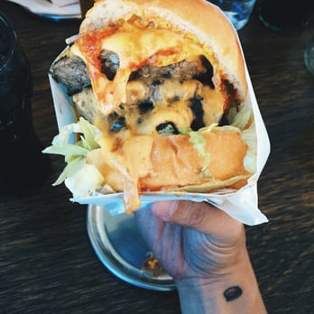 Easey's - Burgers Near Me - Melbourne, VIC