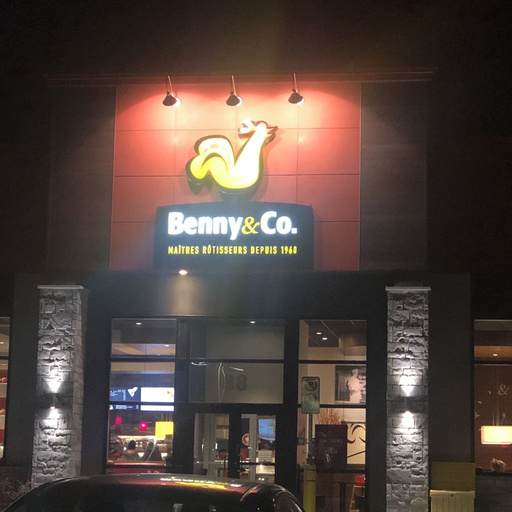 Benny&Co. - the front of a restaurant at night - Chicken Shop Near Me - Pincourt, Quebec Benny&Co. - the front of a restaurant at night - Chicken Shop Near Me - Pincourt, Quebec