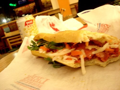 Lee's Sandwiches by null