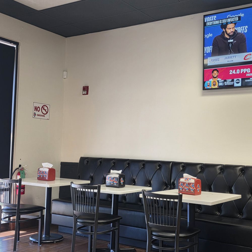 Smash And Slice - Smash And Slice - Interior - Pizza Near Me - Las Vegas, Nevada Smash And Slice - Smash And Slice - Interior - Pizza Near Me - Las Vegas, Nevada