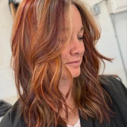 Salon Blossom