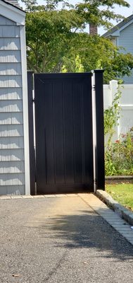 Gus Affordable Fence LLC by null