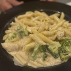 Rufina's - Chicken & broc