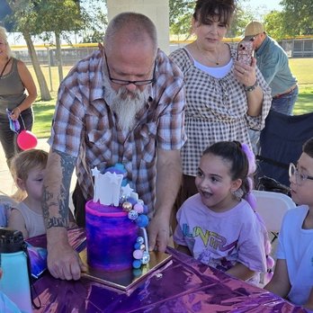 Noni's Custom Cakes By Victoria - "Jaw Drop" moment! - Custom Cakes Near Me - Buckeye, Arizona