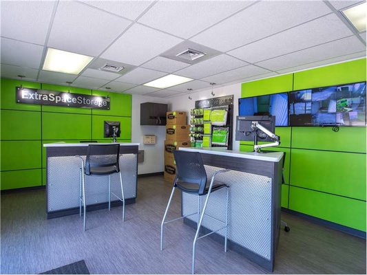EXTRA SPACE STORAGE - Updated April 2025 - 17 Photos & 16 Reviews