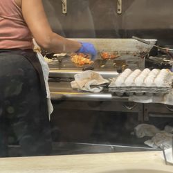 Juan del Fuego - Sitting at the bar, you can see what the kitchen is doing. Everything looks delicious.