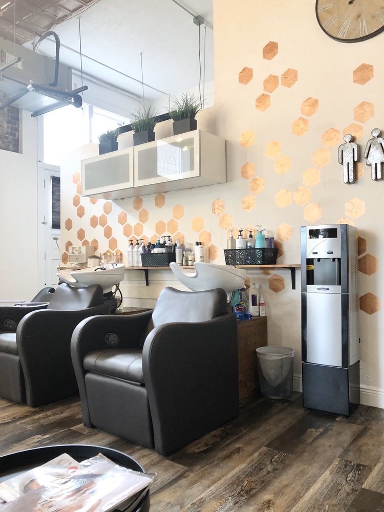 VMZ Beauty Studio Image