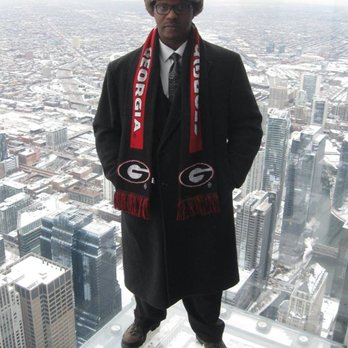 Skydeck Chicago - Me standing on the Skydeck - Observatories Near Me - Chicago, Illinois