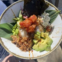 Pool Snack Bar - Poke bowl