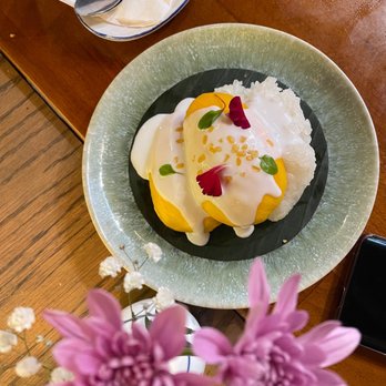 Soothr - Mango Sticky Rice - Thai Near Me - New York, New York