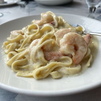 Casa Di Giorgio - Fettuccine with Shrimp and cream sauce - Italian Near Me - Toronto, Ontario