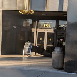 Norwalk Superior Court - Entrance to the courthouse