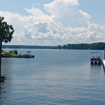 Martin's Landing - Just beautiful - Bars Near Me - Prosperity, South Carolina