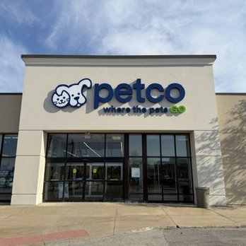 Petco - Pet Stores Near Me - Beachwood, Ohio
