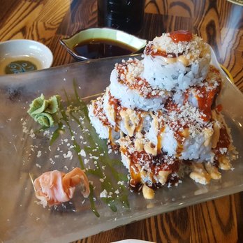 Zushi - Mount Fugi Roll. Loved the mix of flavor and how filling it is. - Sushi Bars Near Me - Wasilla, Alaska