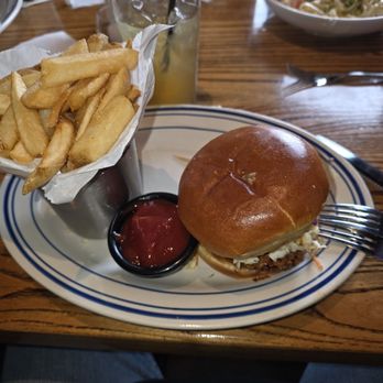 California Dreaming - Spicy chicken sandwich with fries - American Near Me - Augusta, Georgia California Dreaming - Spicy chicken sandwich with fries - American Near Me - Augusta, Georgia