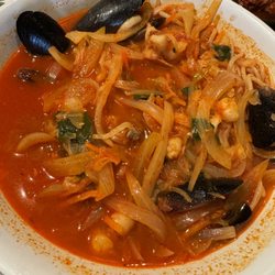 Mandarin House Chinese - Jjampong (Seafood Spicy Noodle Soup)
