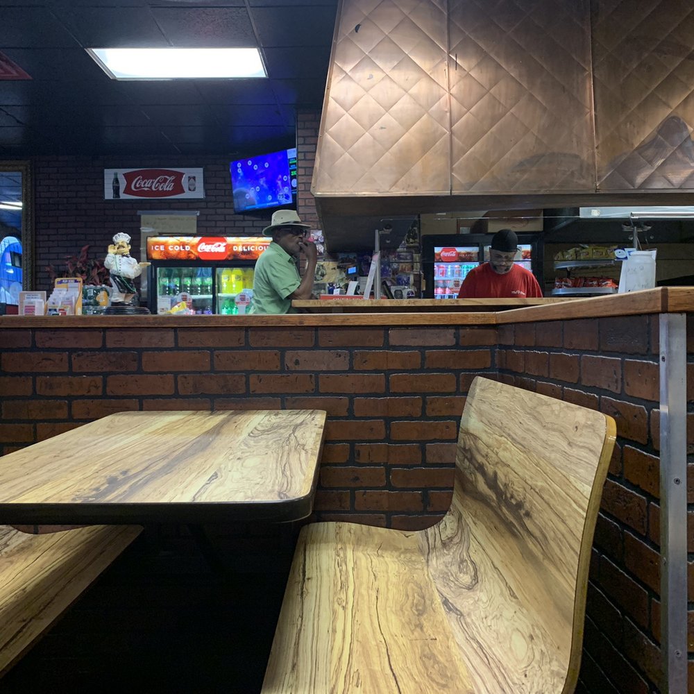 Mr Pizza - A bit of seating, and where you make your order - Pizza Near Me - Hartford, Connecticut Mr Pizza - A bit of seating, and where you make your order - Pizza Near Me - Hartford, Connecticut