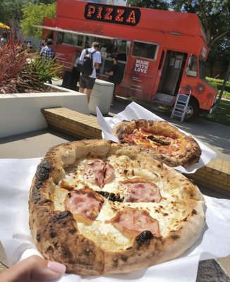 Angelenos' Wood Fired Pizza Catering by null