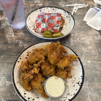 Shin Dig - Chicken Wings Near Me - Indianapolis, Indiana Shin Dig - Chicken Wings Near Me - Indianapolis, Indiana