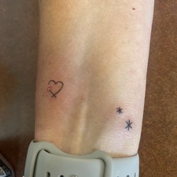 Art & tattoo emporium - Mini Heart and Strength