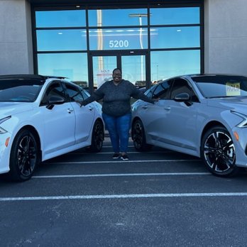 Dennis Eakin Kia - Car Dealers Near Me - Killeen, Texas Dennis Eakin Kia - Car Dealers Near Me - Killeen, Texas