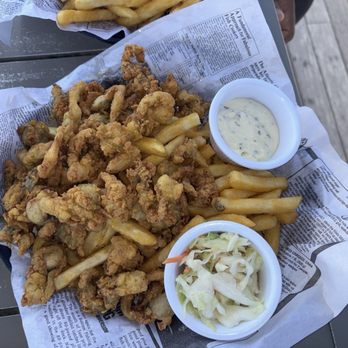 Seafood Shanty - Fried whole clam plate - Seafood Near Me - Edgartown, Massachusetts Seafood Shanty - Fried whole clam plate - Seafood Near Me - Edgartown, Massachusetts