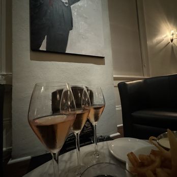 Effervescence - Bubbles flight - Champagne Bars Near Me - New Orleans, Louisiana
