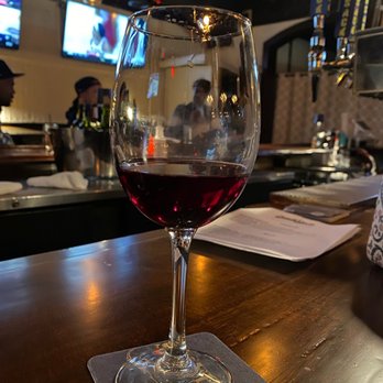 Sidebar Gastropub - Pinot noir - Gastropubs Near Me - Hackensack, New Jersey