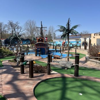 Skull Island Adventure Golf - Amusement Parks Near Me - Wasaga Beach, Ontario Skull Island Adventure Golf - Amusement Parks Near Me - Wasaga Beach, Ontario