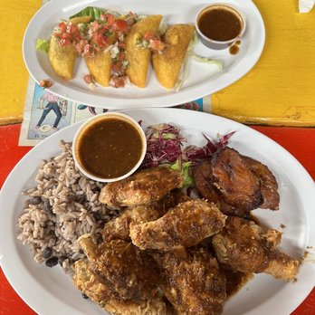 Cha Cha Chicken - Caribbean Near Me - Santa Monica, California