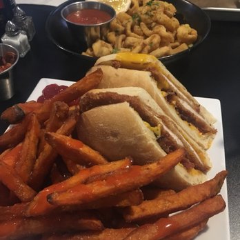 Blackie's - American Near Me - Smithfield, Rhode Island