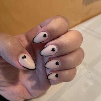 Beautique Nails & Spa - Dip Nail Polish - Nail Salons Near Me - Peabody, Massachusetts