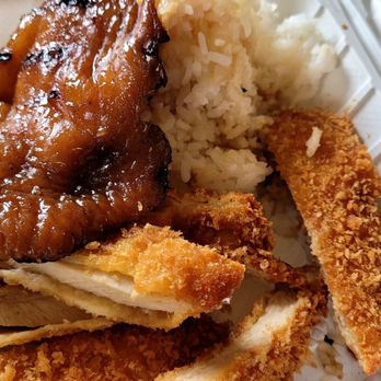 Da Kitchen Maui - Second layer-Such a great mixture of delightful hawaiian foods - Hawaiian Near Me - Kihei, Hawaii