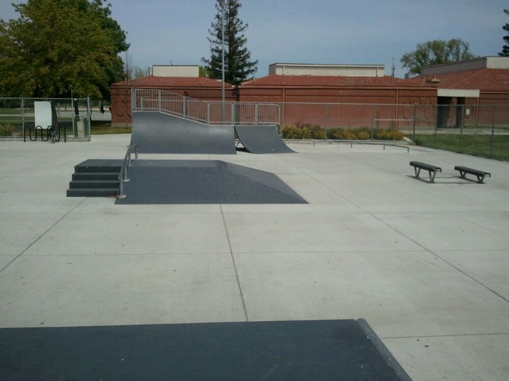 ROBERTSON PARK 3525 Norwood Ave, Sacramento, CA Yelp