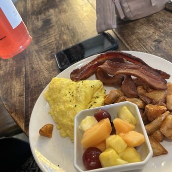 Luci’s at the Grove - TRADITIONAL BREAKFAST - Coffee & Tea Near Me - Scottsdale, Arizona Luci’s at the Grove - TRADITIONAL BREAKFAST - Coffee & Tea Near Me - Scottsdale, Arizona