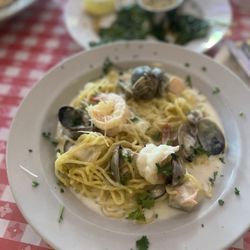 Volpi's Ristorante & Bar - Seafood Linguine