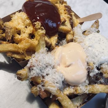 Fabel Friet - Friterie Near Me - Amsterdam, New Hampshire